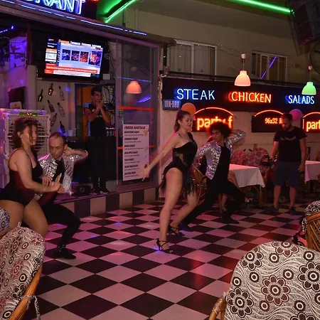 Hotel apartamentowy Golden Orange 4*