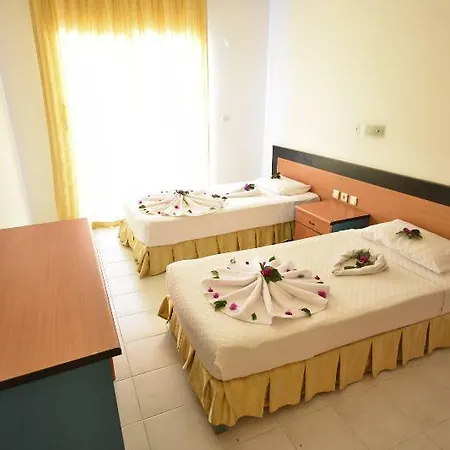 Golden Orange Aparthotel 3*